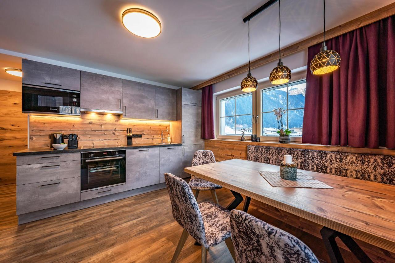 Gaestehaus Wiesengrund & Apart Sporer Mayrhofen Luaran gambar